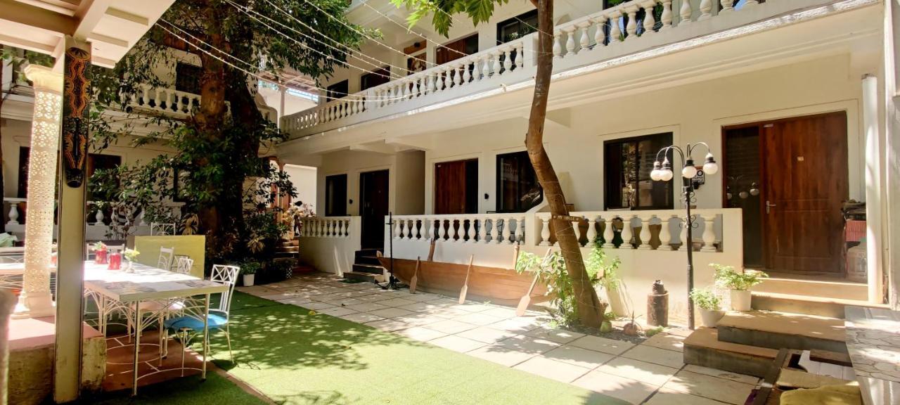 Wtf My House Hotel บากา ภายนอก รูปภาพ