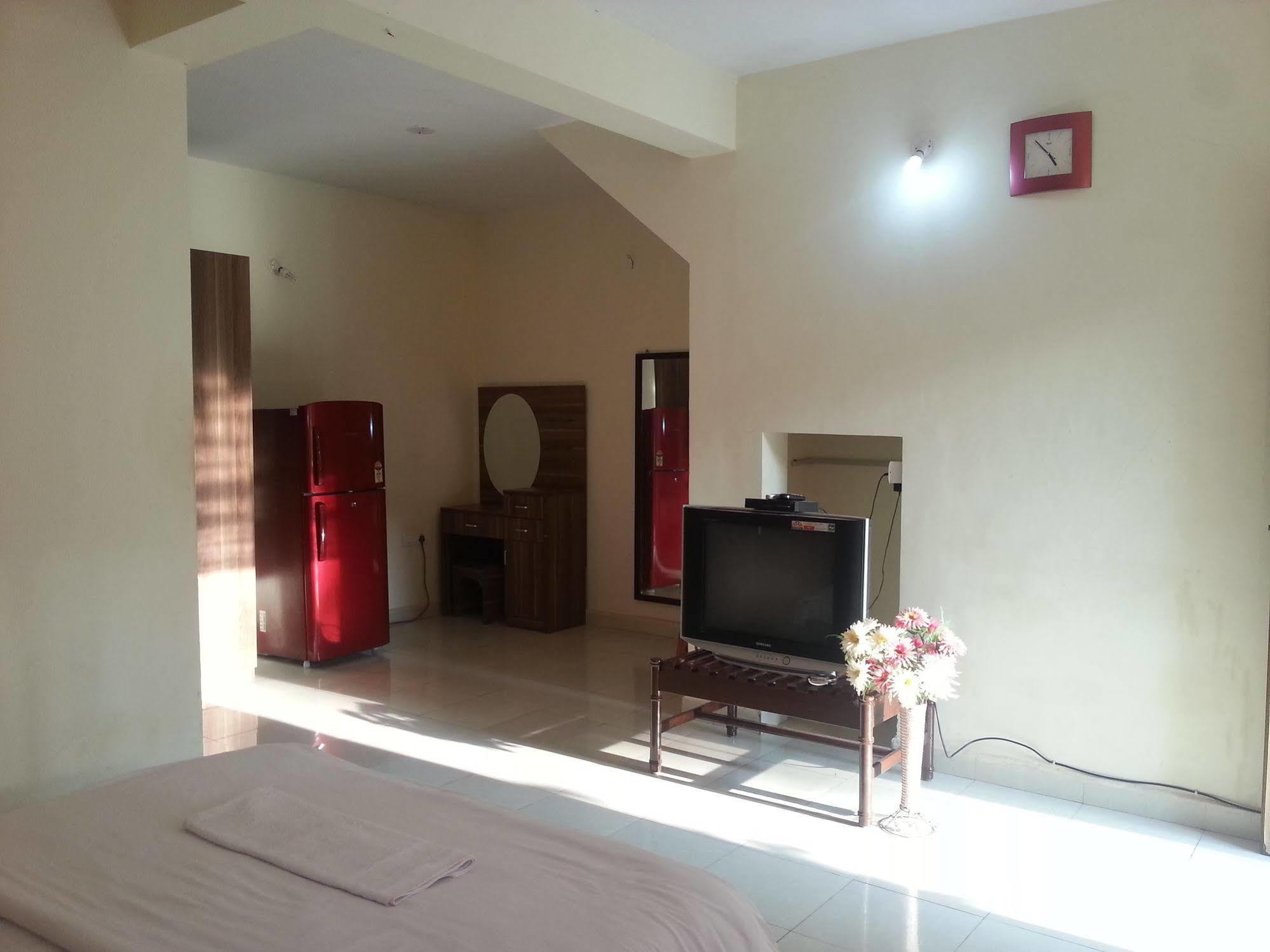 Wtf My House Hotel บากา ภายนอก รูปภาพ