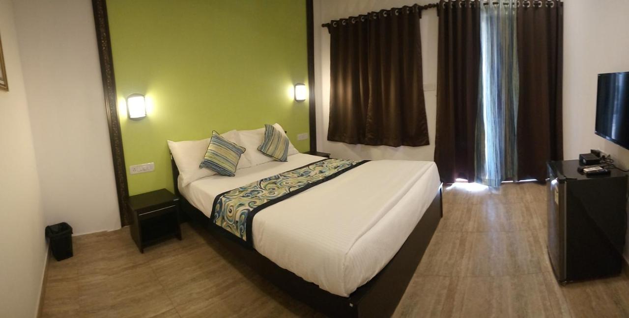 Wtf My House Hotel บากา ภายนอก รูปภาพ